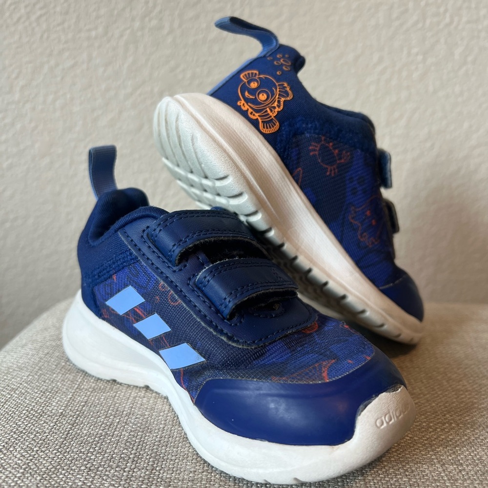 Adidas Disney Pixar Finding Nemo Sneakers
Toddler 7.5